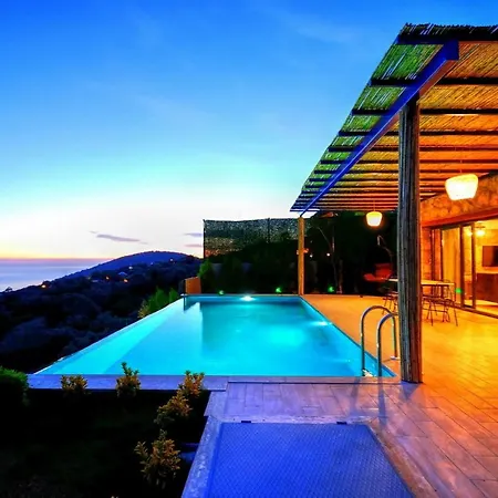 Honeymoon With Private Pool Villa